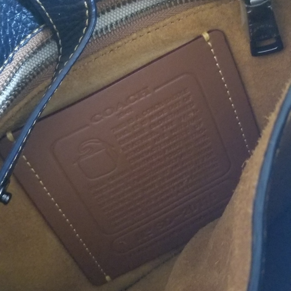 Authentic Coach Purse - Picture 5 of 8
